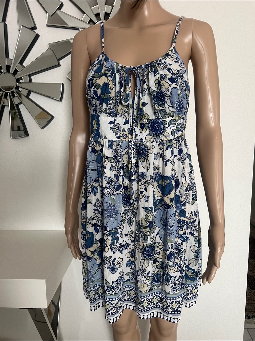 Banana Republic Blue and White Floral Spaghetti-Strap Dress